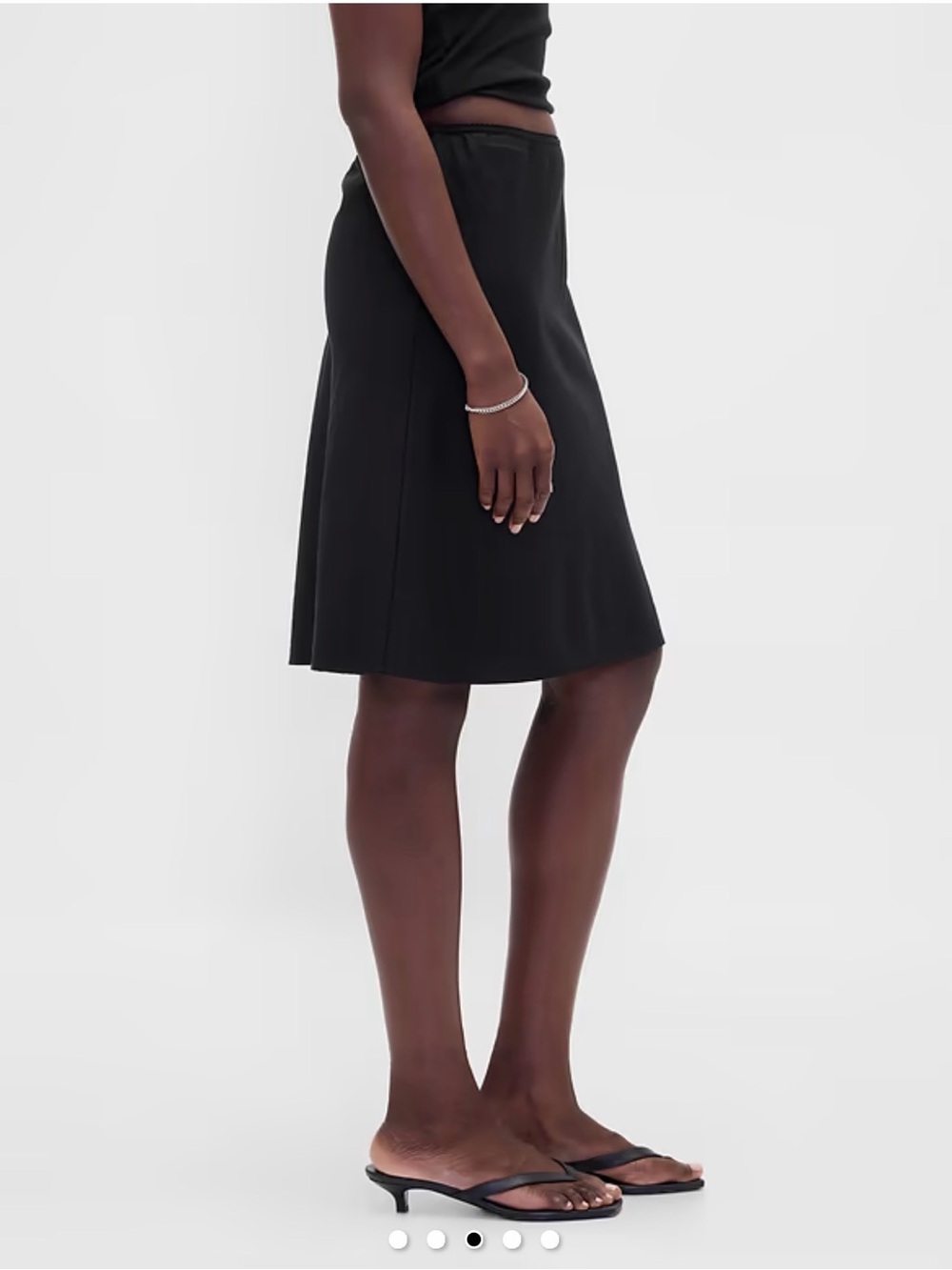 Gap Linen-Blend Bias-Cut Skirt in black size small - Picture 3 of 5